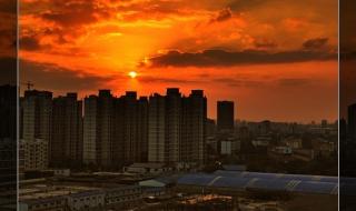 日落西山红霞飞下联 日落西山红霞飞歌词